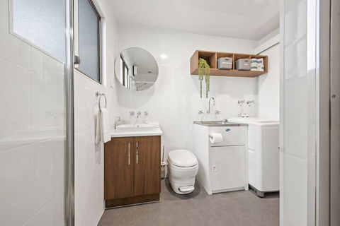 Boats And Bedzzz Houseboat Stays & Renmark River Villas - Hotel Accommodation 2