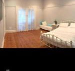 Farm stay on horse property - Hotel Accommodation