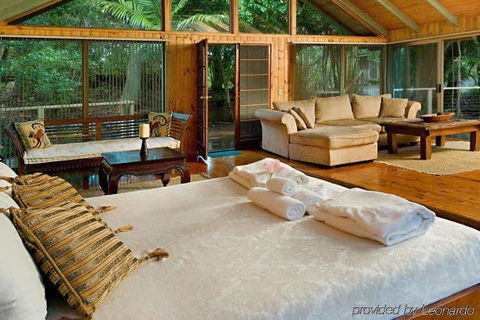 Tree Houses Of Montville - Hotel Accommodation 2