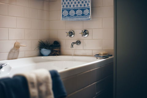 Hamilton House - Hotel Accommodation 4