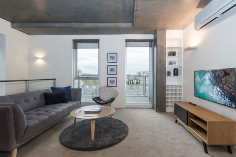 Luxury East Melbourne Apartment - Hotel Accommodation 7