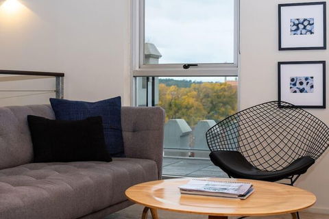 Luxury East Melbourne Apartment - Hotel Accommodation 5