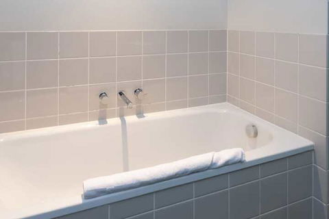 Luxury East Melbourne Apartment - Hotel Accommodation 2