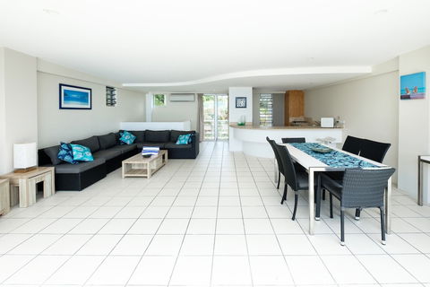 Skiathos Apartments - Hotel Accommodation 1