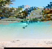 Ocean  Riverview at Chevron Renaissance - Hotel Accommodation