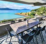 Fully Renovated Frangipani Beach Front Apartments - Hotel Accommodation