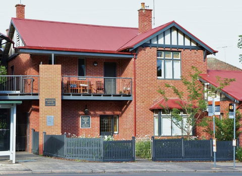 McKenzie House - Hotel Accommodation 4