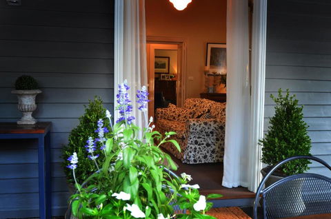 Clement House - Hotel Accommodation 1