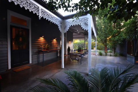 Clement House - Hotel Accommodation 2