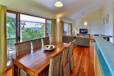 Heliconia Grove 9 - Hotel Accommodation 2