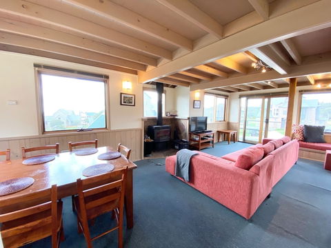 Powderkeg - Hotel Accommodation 4