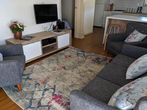 Magenta Cottage - Hotel Accommodation 2