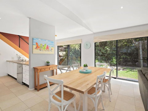 Avoca Beach Living 84 Avoca Drive Avoca Beach - Hotel Accommodation 6