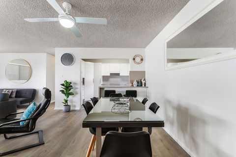 Laman Lodge Unit 2 15 Laman Street - Hotel Accommodation 1