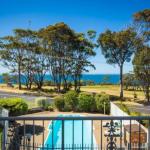 Ballingalla Apartments By The Golf Course - Hotel Accommodation 0