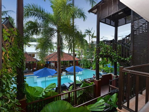 Poolside At Hibiscus - Hotel Accommodation 6