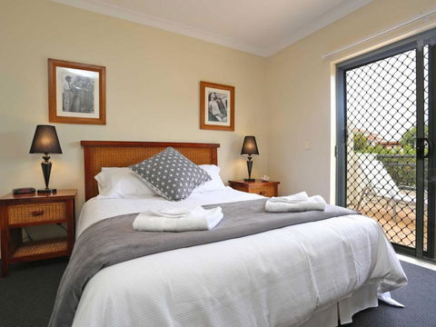 The Sands 2 / 20 Pacific Parade Opposite Beach Plus Air - Hotel Accommodation 6