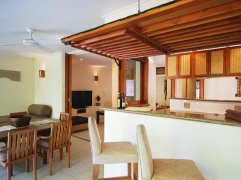 Surya Beachfront Villa No.1 - Hotel Accommodation 5