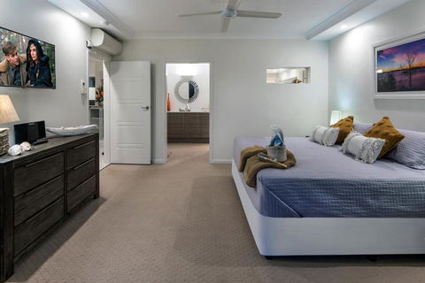 Superior Poinciana 011 On Hamilton Island - Hotel Accommodation 6