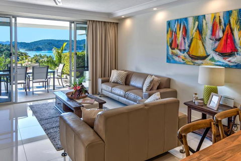 Superior Poinciana 011 On Hamilton Island - Hotel Accommodation 1