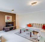 Hear the waves at Anna Bay - Hotel Accommodation