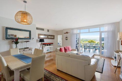 Wharf Apartment Unit 5 - Hotel Accommodation 2