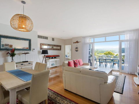 Wharf Apartment Unit 5 - Hotel Accommodation 1