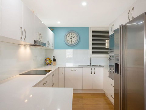 Wharf Apartment Unit 5 - Hotel Accommodation 5