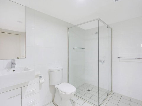 Wharf Apartment Unit 5 - Hotel Accommodation 3