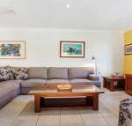 70 Lawson StreetatClarkes Beach - Hotel Accommodation