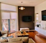 Exclusive Anglesea River Beach Apartment - Hotel Accommodation
