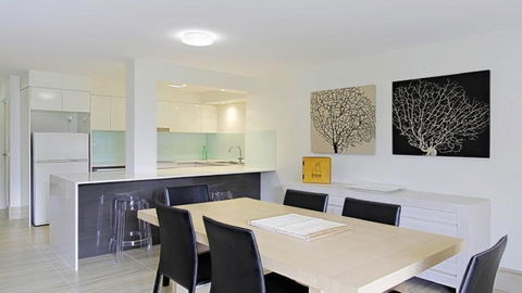 1 / 56 Lawson StreetatClarkes Beach - Hotel Accommodation 4