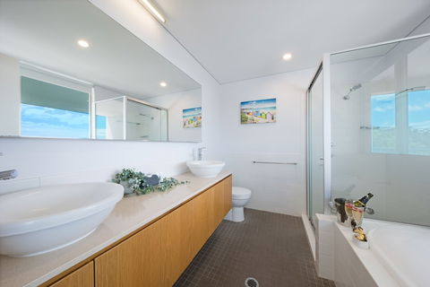 Sea Forever On Azure Airlie Beach - Hotel Accommodation 4