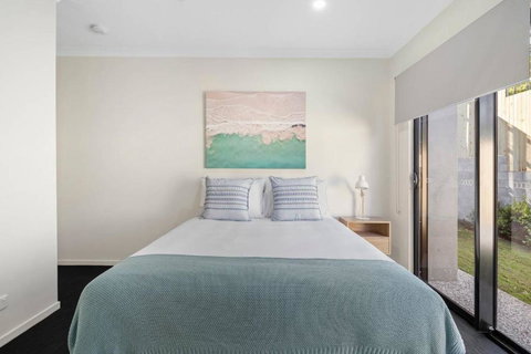 DAYDREAMING Airlie Beach Water Views & Only 200m To Boardwalk. - Hotel Accommodation 3