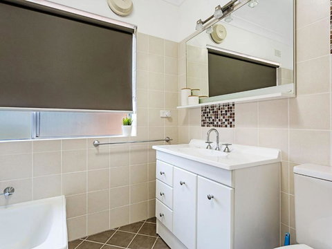 Adriana 10 Shoal Bay - Hotel Accommodation 5