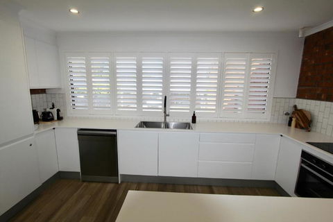 Southern Sands Beachfront Apartments - Hotel Accommodation 2