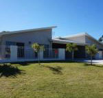 Seadaze 1 Rainbow Beach Gorgeous unit close to the beach Aircon Pool - Hotel Accommodation