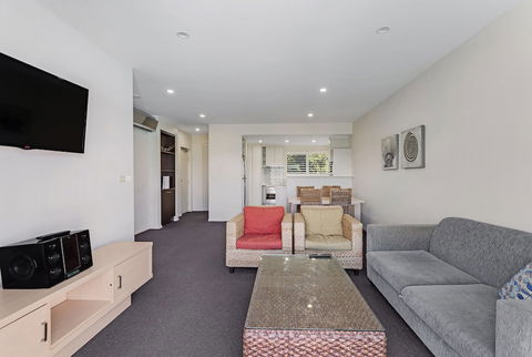 Pacific Blue Apartment 244 / 265 Sandy Point Rd - Hotel Accommodation 5