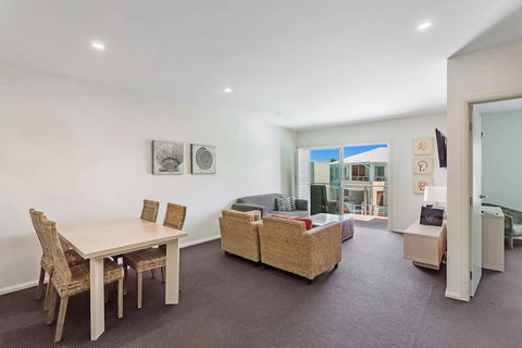 Pacific Blue Apartment 244 / 265 Sandy Point Rd - Hotel Accommodation 0