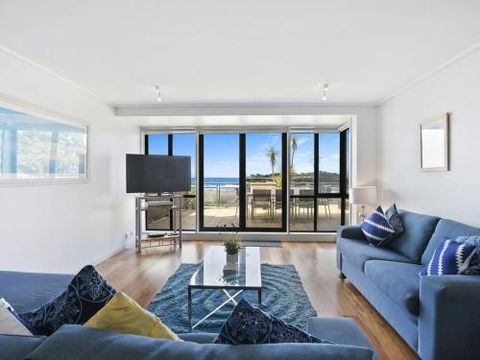 APARTMENT 11 PACIFIC APARTMENTS - Hotel Accommodation 0