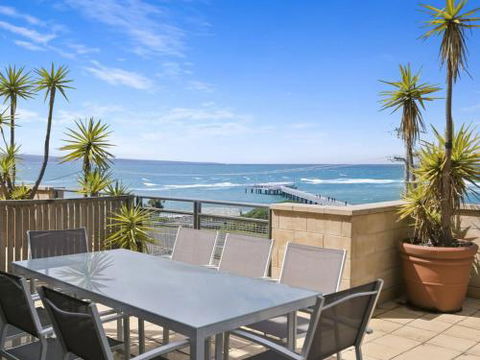 APARTMENT 11 PACIFIC APARTMENTS - Hotel Accommodation 4