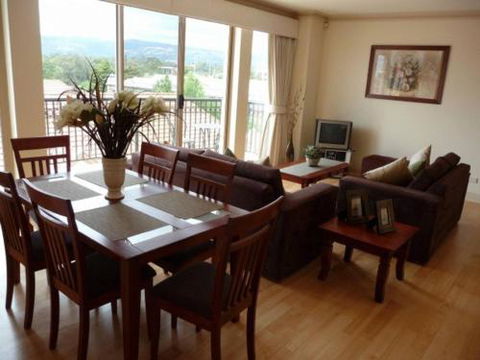 City Escape 3 Bedroom East End Of Adelaide - Hotel Accommodation 0