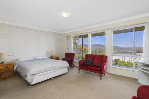 La Mer 19 Dulconghi Street - Hotel Accommodation 2