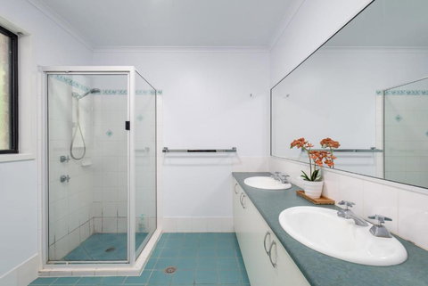 13 Orania Court Rainbow Shores Pool Sleeps 8 Air Conditioning Fire Pit - Hotel Accommodation 5