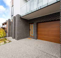 Two Ten Luxury CBD Accommodation - Hotel Accommodation