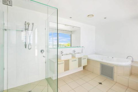 Unit 6 Rainbow Sea Rainbow Beach Amazing Ocean Views Aircon Wi Fi Pool Walk To Beach - Hotel Accommodation 4