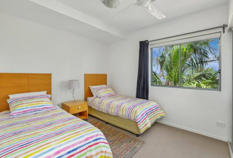 Unit 6 Rainbow Sea Rainbow Beach Amazing Ocean Views Aircon Wi Fi Pool Walk To Beach - Hotel Accommodation 1