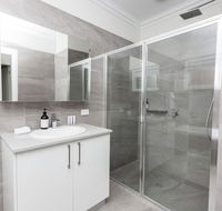 Wagga Apartments 4 - Hotel Accommodation