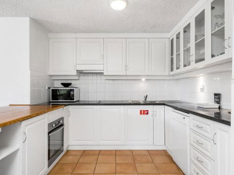 EAST COAST ESCAPES Byron Beachfront - Hotel Accommodation 2