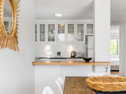 EAST COAST ESCAPES Byron Beachfront - Hotel Accommodation 1